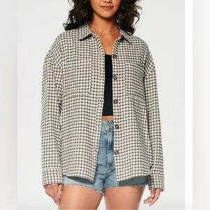 Hollister Oversized Plaid Button-Up Flannel Shacket w/ Front Pockets size M